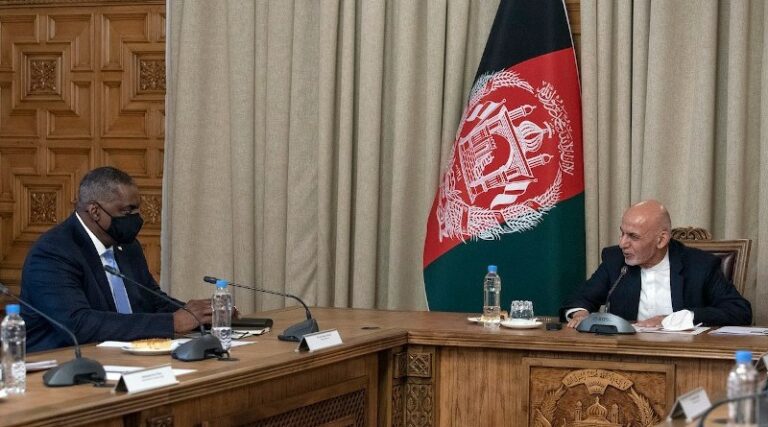 अफगानिस्तानका राष्ट्रपति र अमेरिकी रक्षामन्त्रीबीच काबुलमा भेटवार्ता