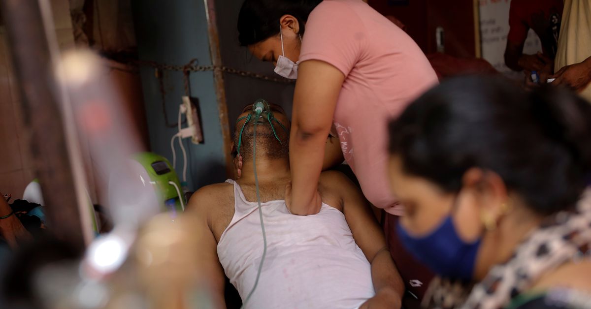 अक्सिजनको अभाव झेलिरहेको बुटवल अस्पतालमा थप दश संक्रमितको मृत्यु