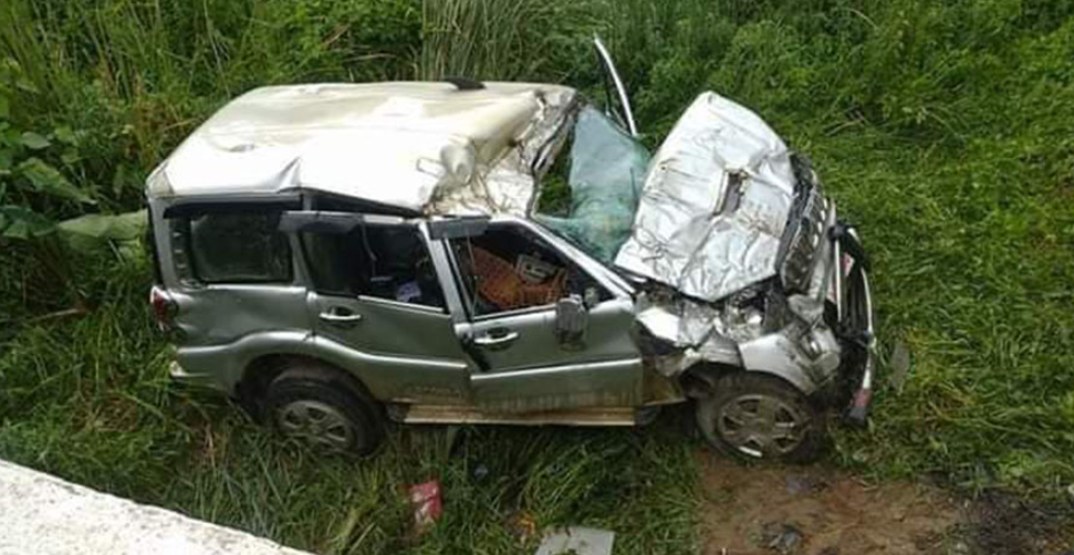 कास्कीमा पर्यटक लिन गएको गाडी दुर्घटना हुँदा चालकको मृत्यु
