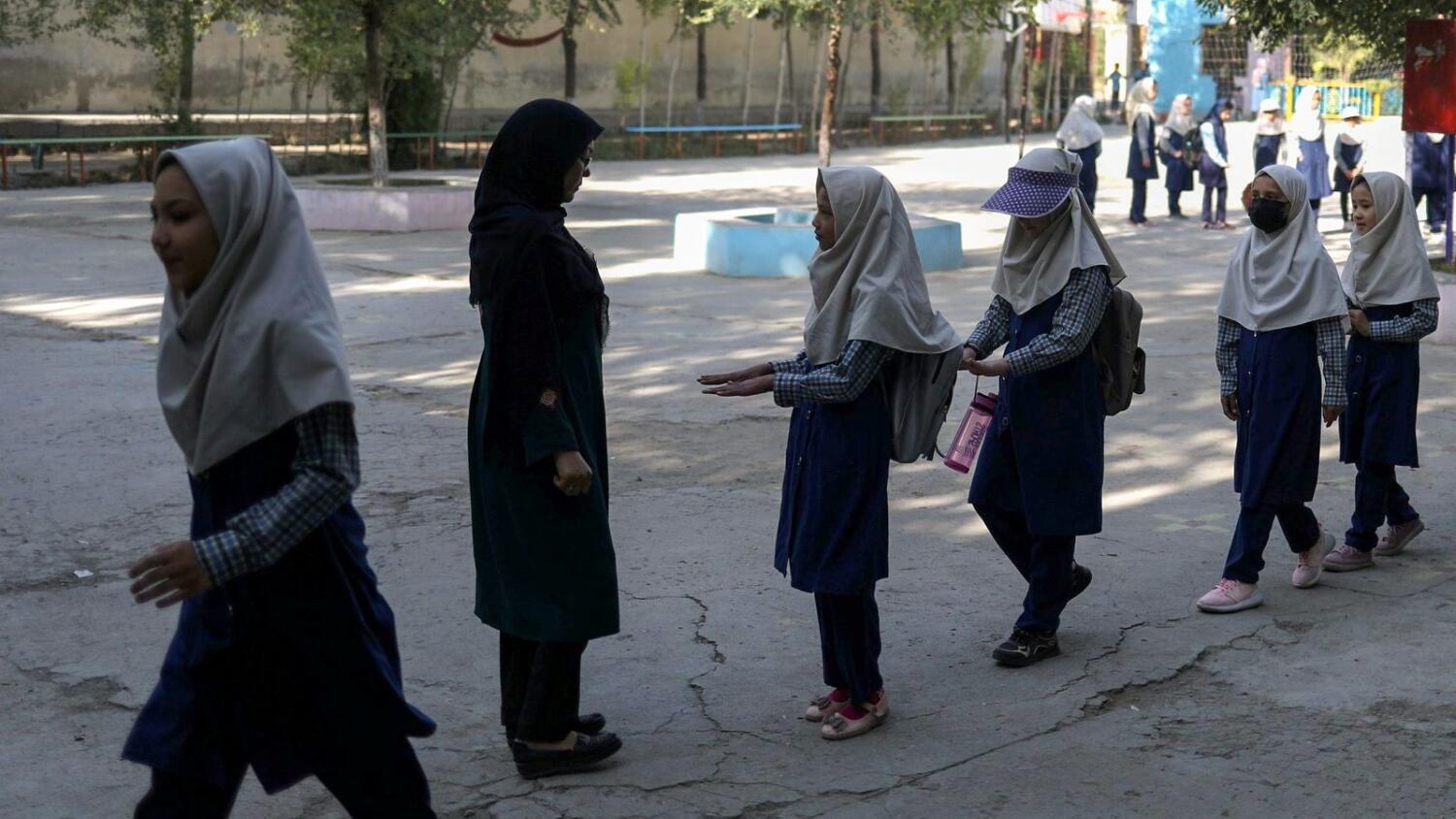 अफगान बालिकाहरुका लागि विद्यालय खुला गर्न तालिबानलाई आग्रह