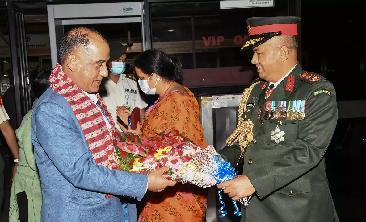 ११ दिने अष्ट्रेलिया रहेका प्रधान सेनापति शर्मा स्वदेश फिर्ता