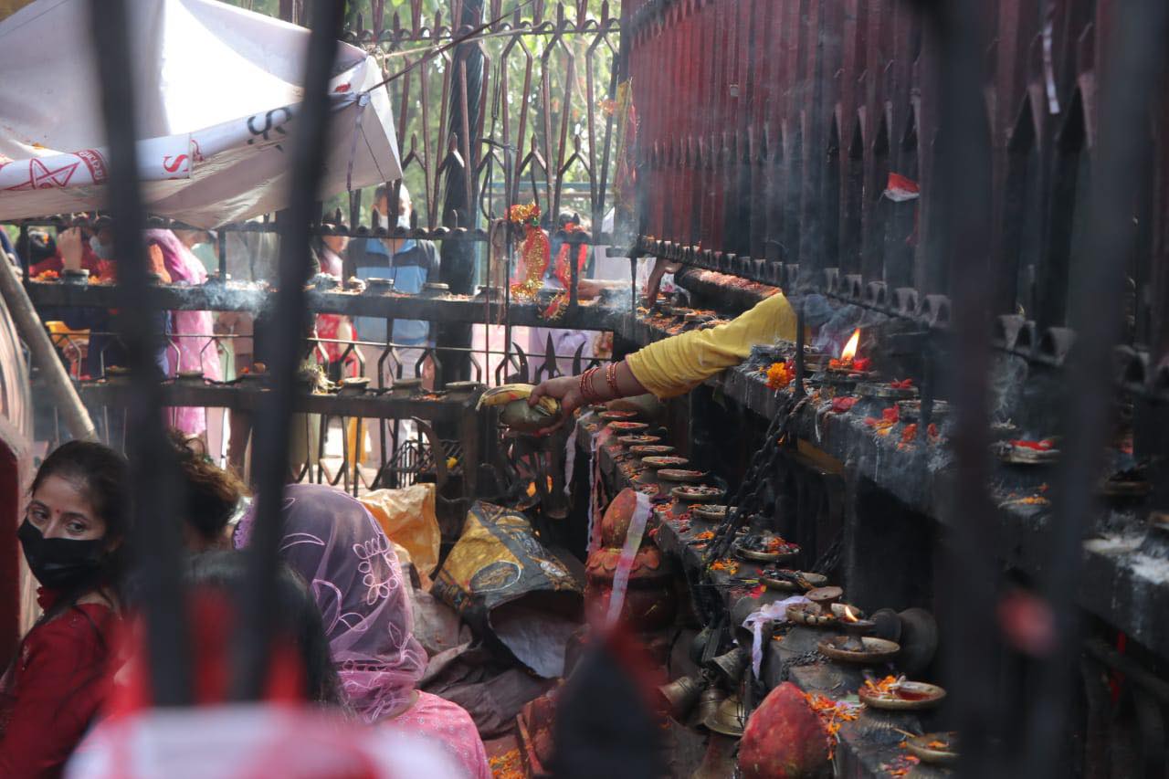 काठमाडौंका विभिन्न शक्तिपीठमा कात्यायनी देवीको पूजा (तस्बिरहरू)
