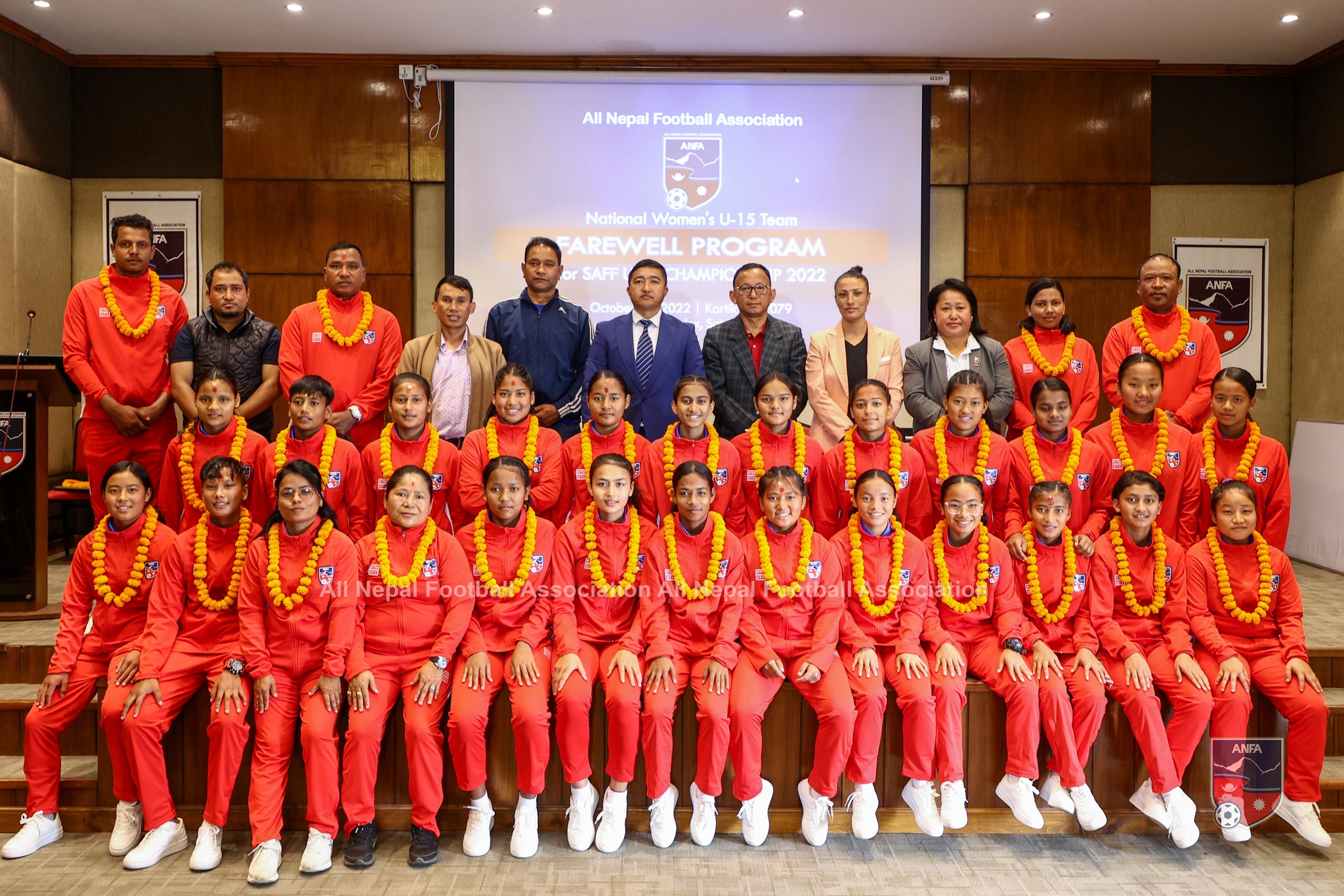 १५ वर्षमुनिको नेपाली महिला फुटबल टोली आज बंगलादेश जाँदै