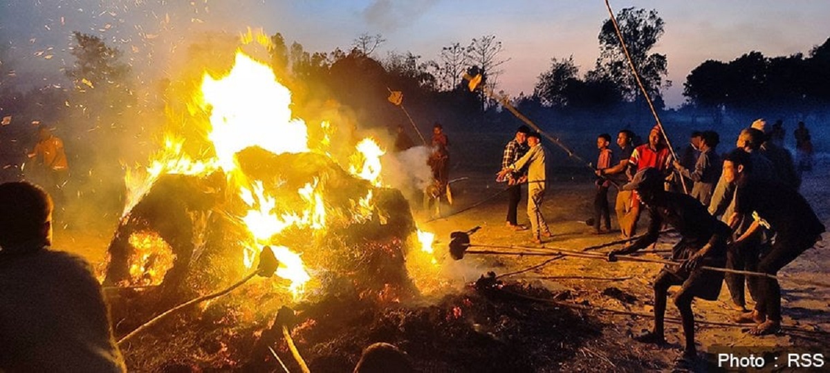 थारु समुदायमा होली पर्व: आगो भित्र्याउने प्रचलन