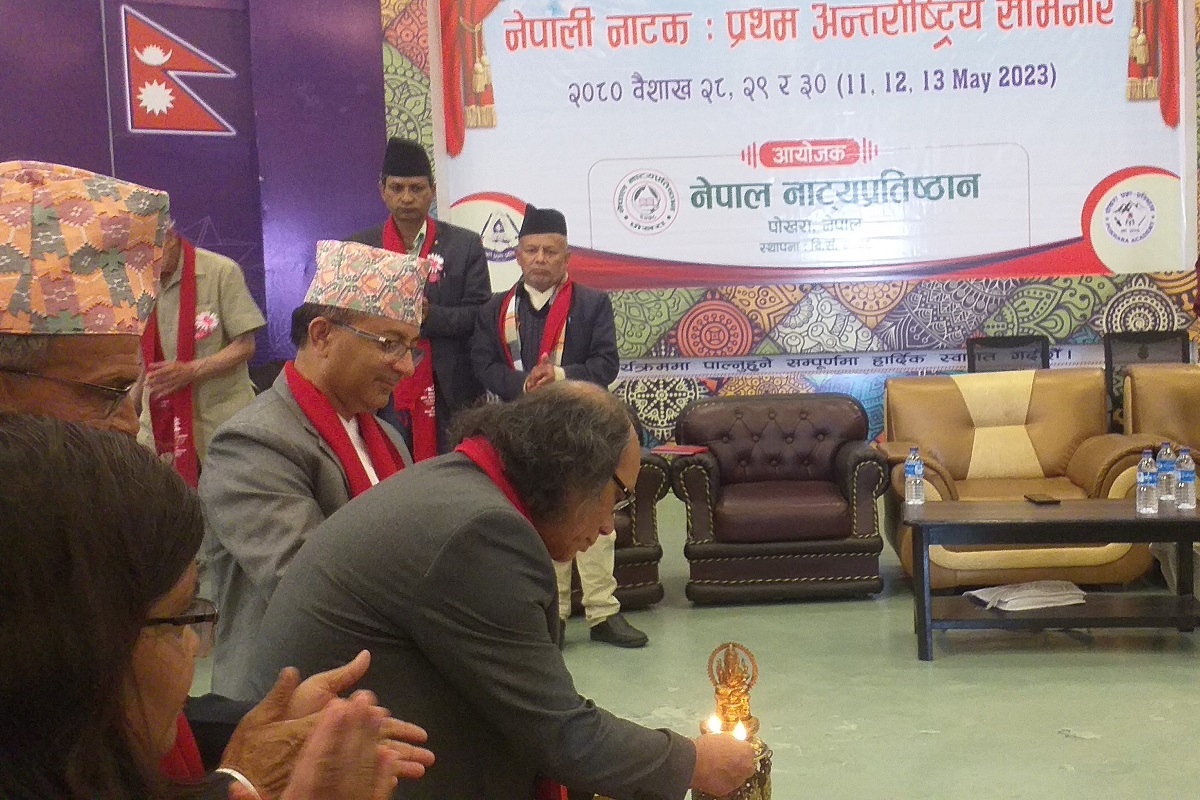 नेपाल र भारतका नाट्यकर्मी एकै ठाउँमा