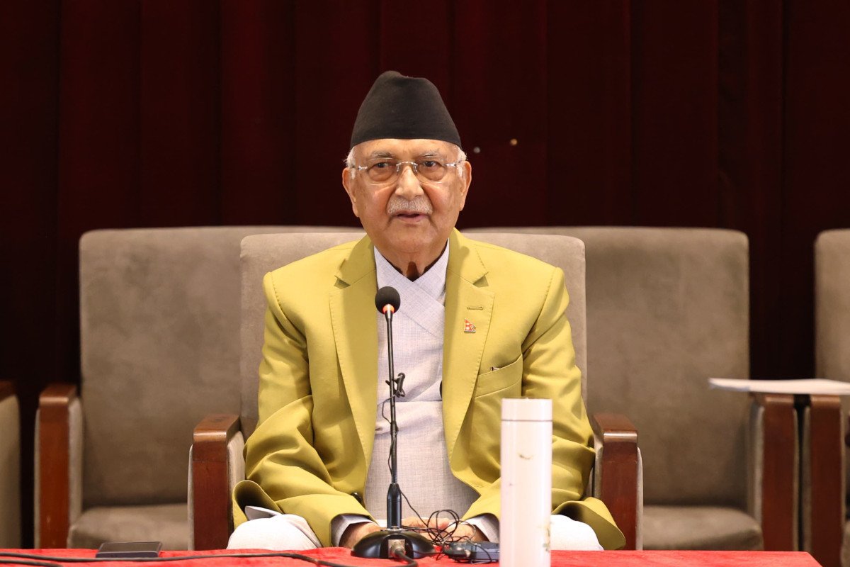नीति तथा कार्यक्रमको पक्षमा मतदान गर्न एमाले सांसदलाई ह्विप