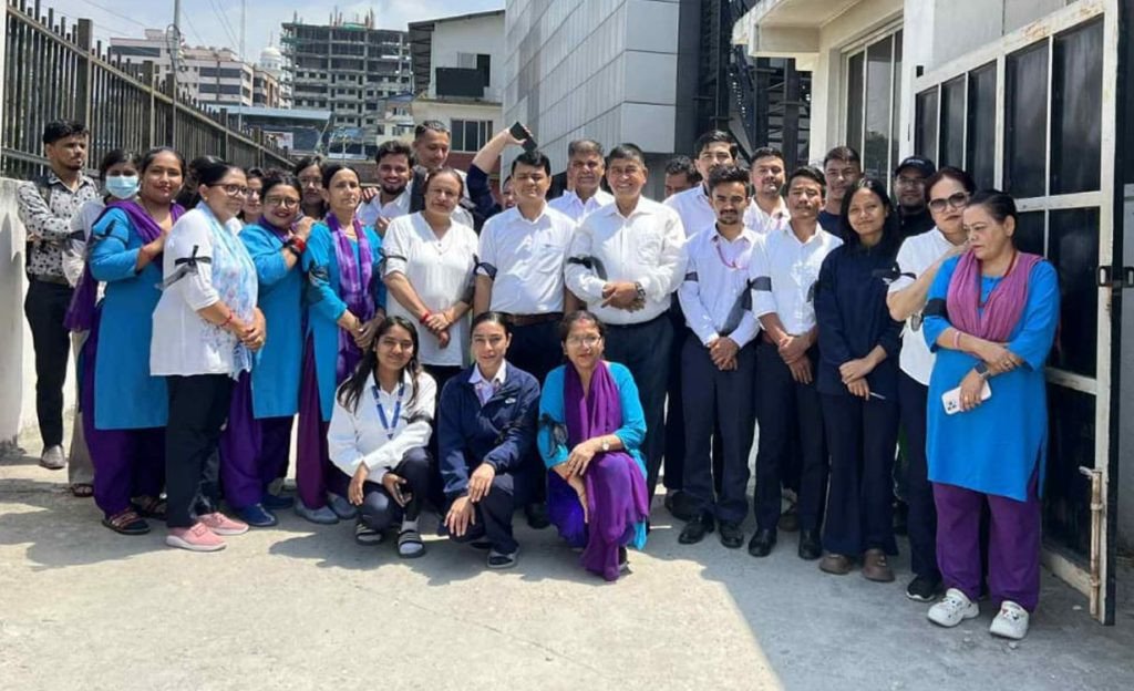 कालोपट्टी बाँधेर कर्मचारीहरूले थाले देशव्यापी आन्दोलन