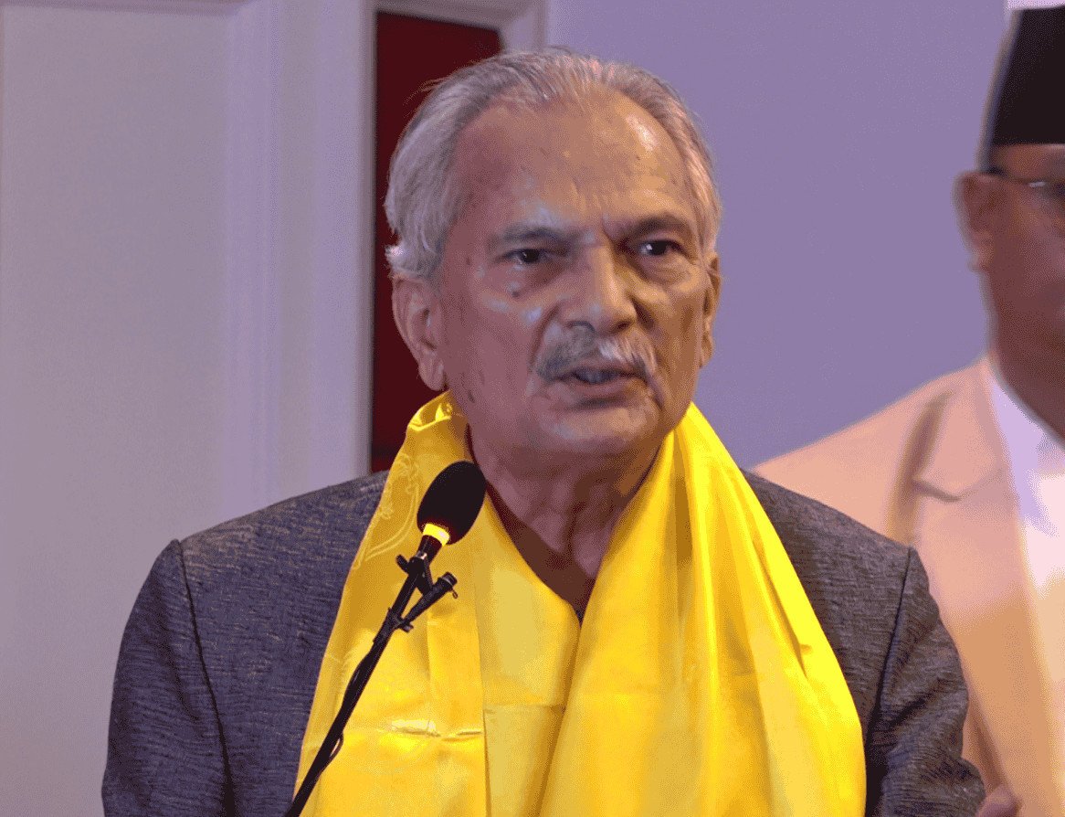 ब्रिटिश गोरखाहरूलाई वंशजकै नागरिकता दिनुपर्छ : बाबुराम भट्टराई