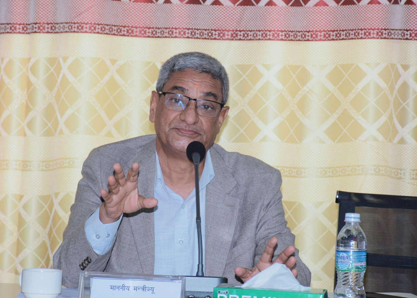 प्रहरी विधयेक असारभित्रै संसदमा पेस गर्ने वातावरण बनाइदिन गृहमन्त्रीको आग्रह