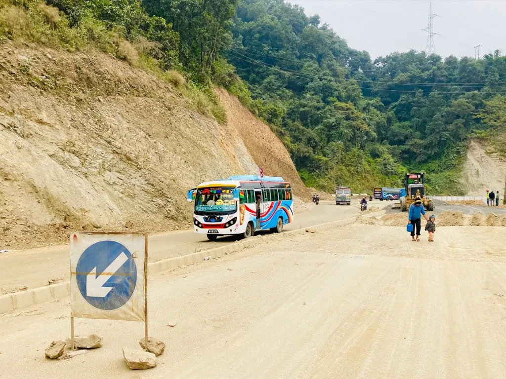 नारायणगढ-मुग्लिन सडक सञ्चालन