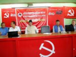प्रचण्डले भने- ओलीको चाहना संसद् भंग भइदियोस् भन्ने छ, नबुझेर हाम्रै साथीहरूले मविरुद्ध घेराबन्दी गरे