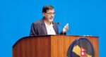 ‘कर्मचारी आधा कटौती गरेर करारमा राखौं, टेबलको शासन अन्त्य गरौं’