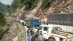 पहिरोले कर्णाली राजमार्ग अवरुद्ध