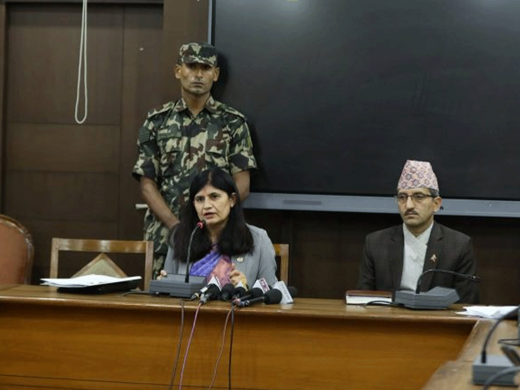 दुर्गममा जान नमान्ने कर्मचारीको नाम सार्वजनिक गर्ने मन्त्री न्यौपानेको चेतावनी