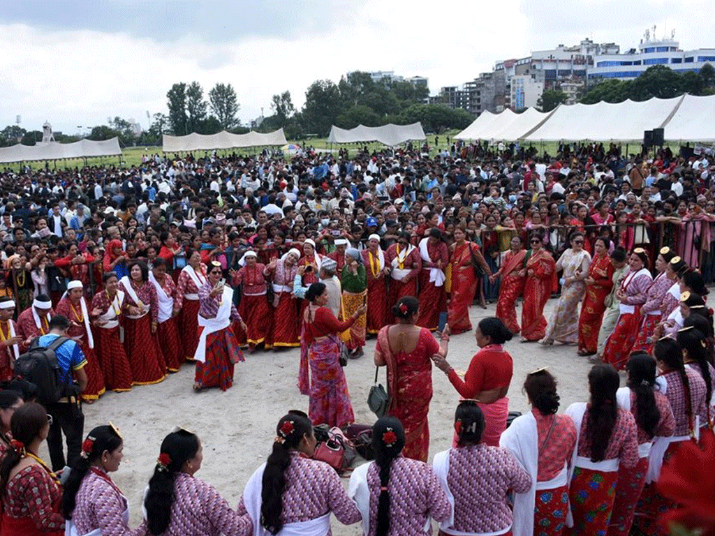 टुँडिखेलमा गौरा पर्वको रौनक