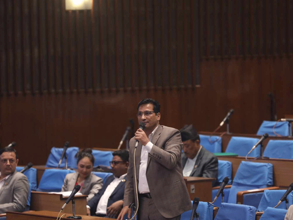 शक्ति बस्नेतले भने : ‘उखु किसानका मागमा सरकार गम्भीर बनेन’