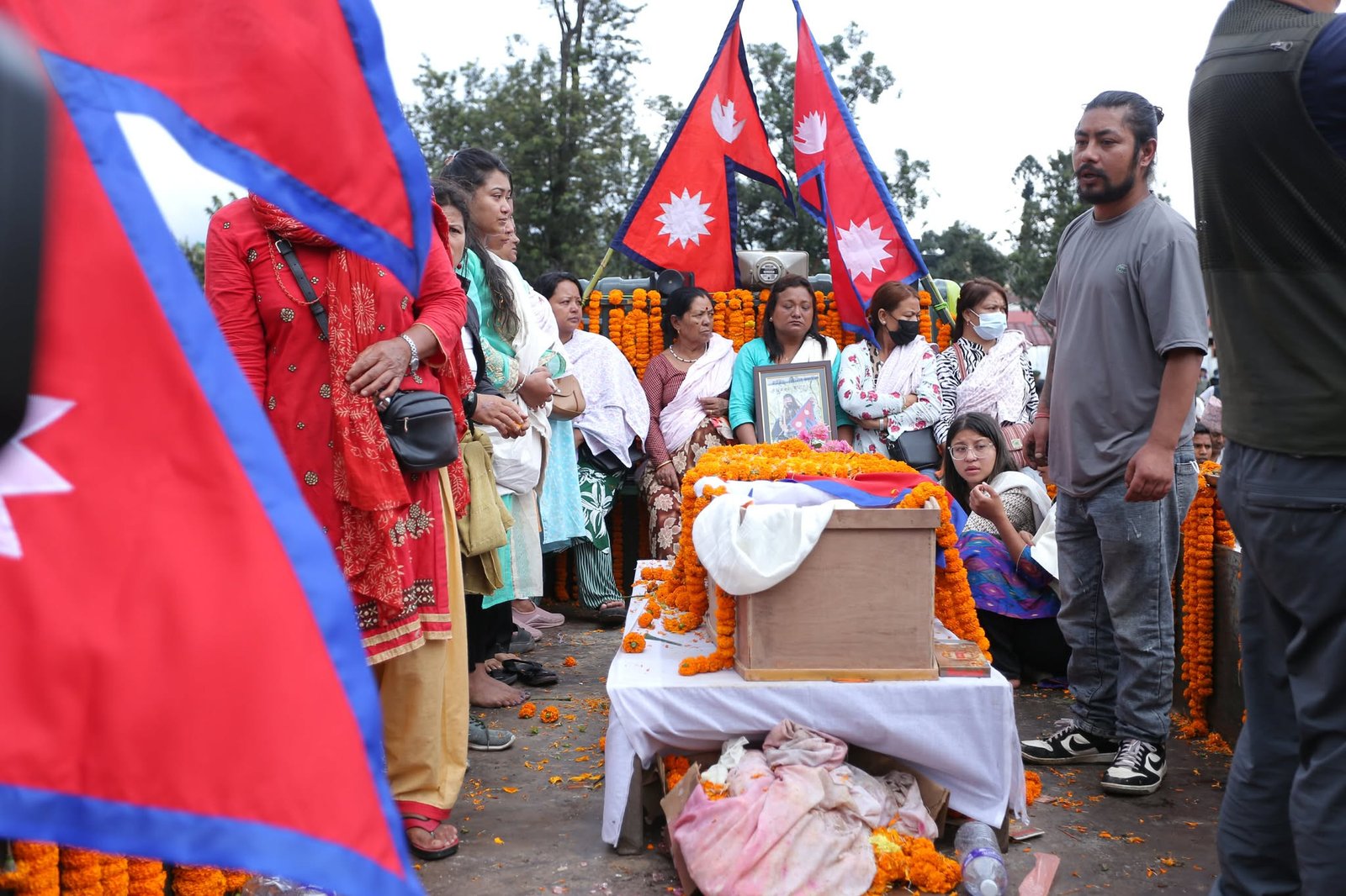 जेन जी प्रदर्शनमा ज्यान गुमाएकाको राष्ट्रिय सम्मानका साथ अन्त्येष्टि