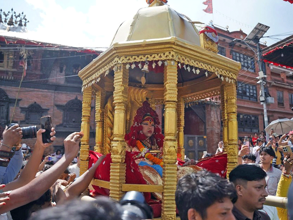 राजकीय देवी कुमारी बनिन् साढे दुई वर्षीया आर्यतारा शाक्य