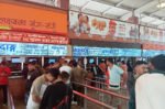दशैँ नजिकिएसँगै नयाँ बसपार्कमा यात्रुको घुइँचो