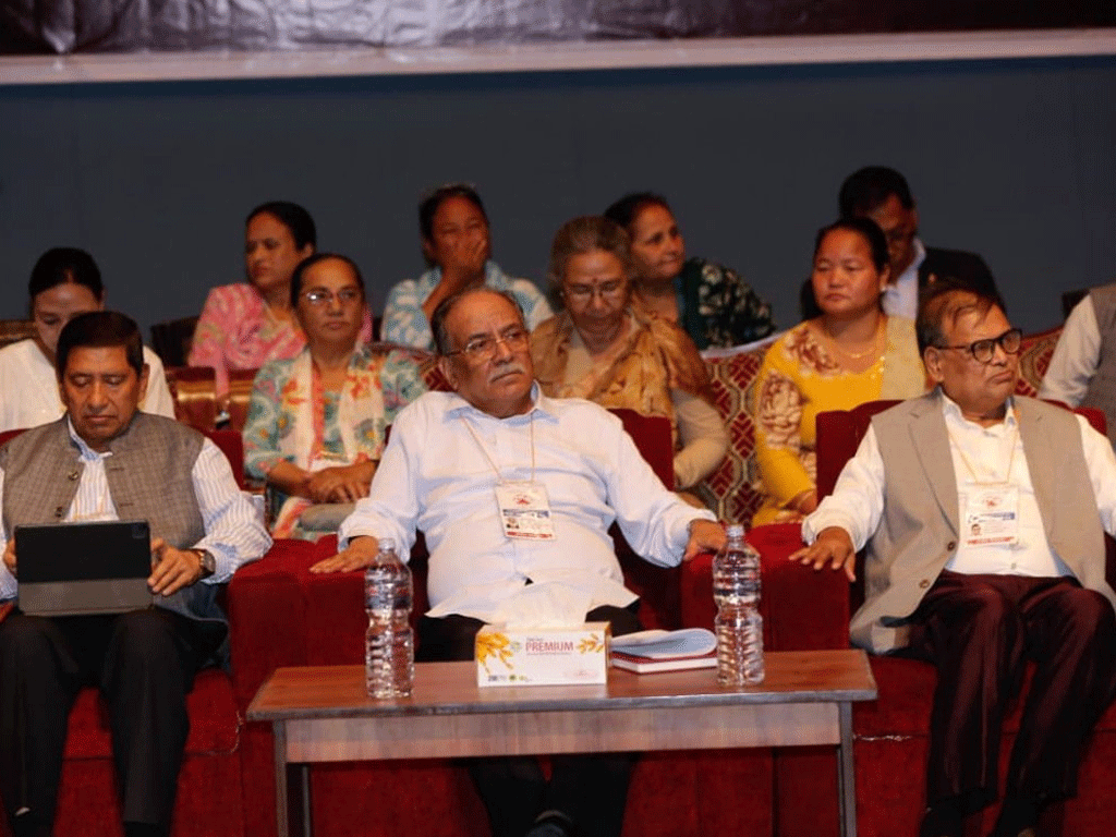 माओवादीमा समूहगत निष्कर्ष प्रस्तुत गर्ने क्रम जारी