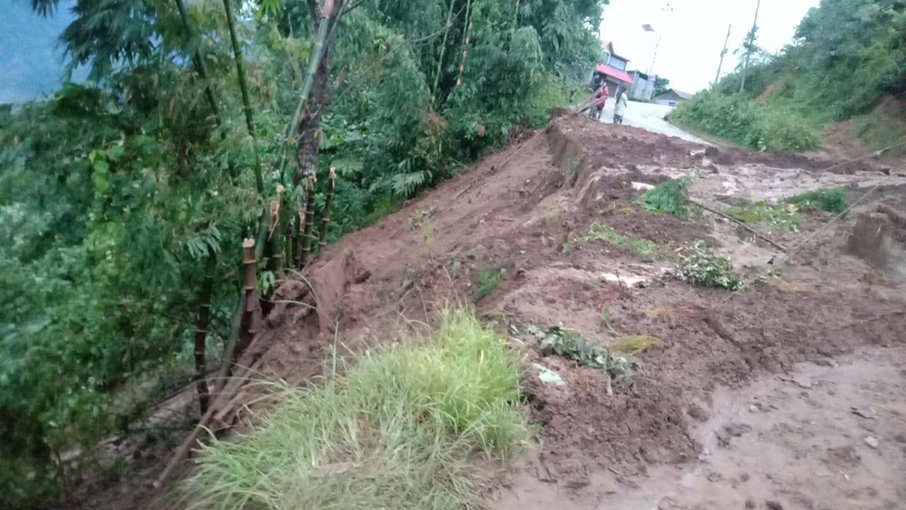 बाढीपहिरोमा ज्यान गुमाउनेको सङ्ख्या ६० पुग्यो