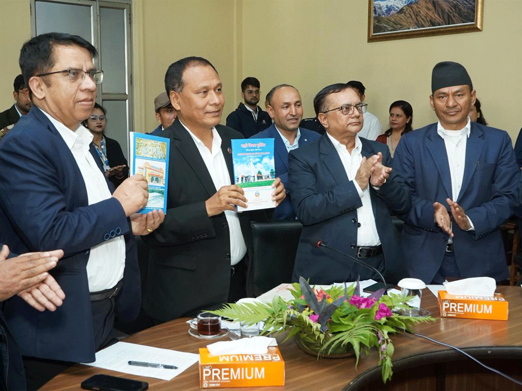 ‘सुरक्षित स्थान पहिचान गर्न नसक्दा बस्ती विपद्को जोखिममा छन्’ : मन्त्री घिसिङ