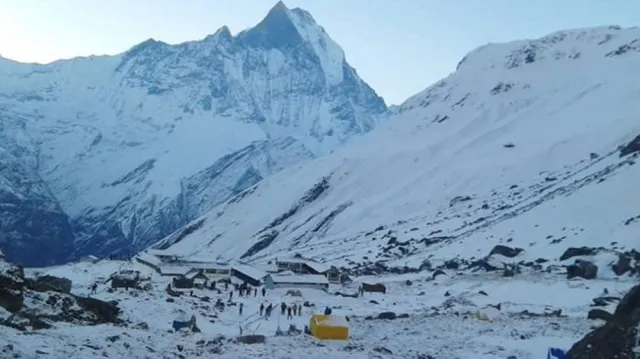 अन्नपूर्ण पदयात्रामा फसे पर्यटक, उद्धार टोली परिचालित
