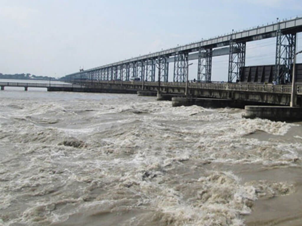 वर्षा रोकिएसँगै सप्तकोशी नदीको वहाव घट्दो