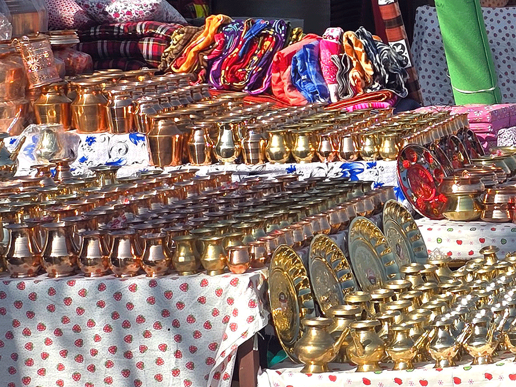 कार्तिक कृष्ण त्रयोदशी : नयाँ भाँडा खरिदसहित पूजा गरेर धनतेरस पर्व मनाइँदै