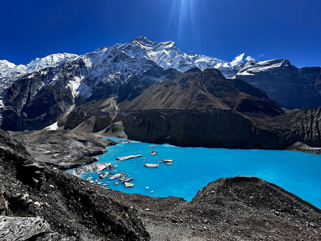 अलौकिक ‘पञ्चकुण्ड हिमताल’