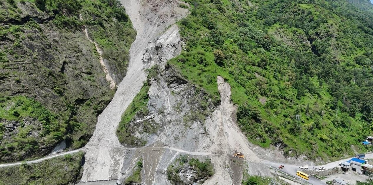 पहिरोले पश्चिम म्याग्दीको यातायात प्रभावित