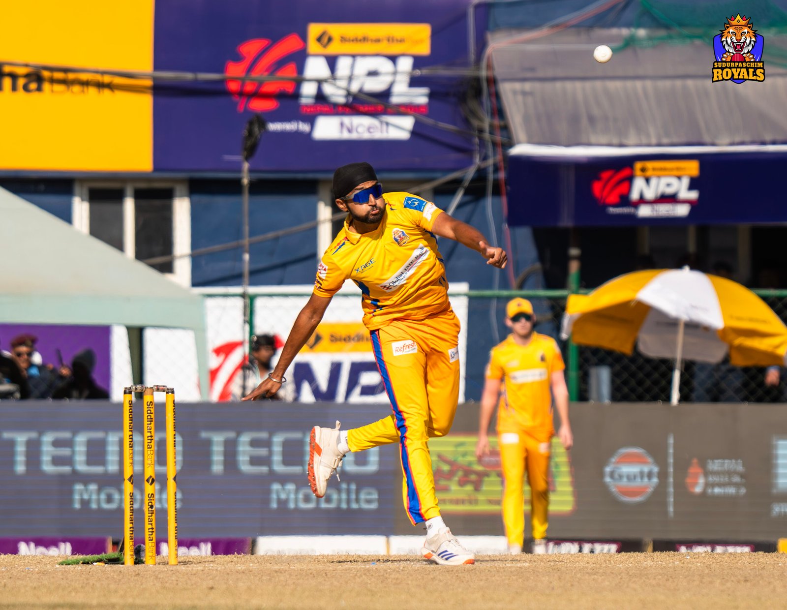 हर्मीत सिंह सुदूरपश्चिम रोयल्समा अनुबन्ध