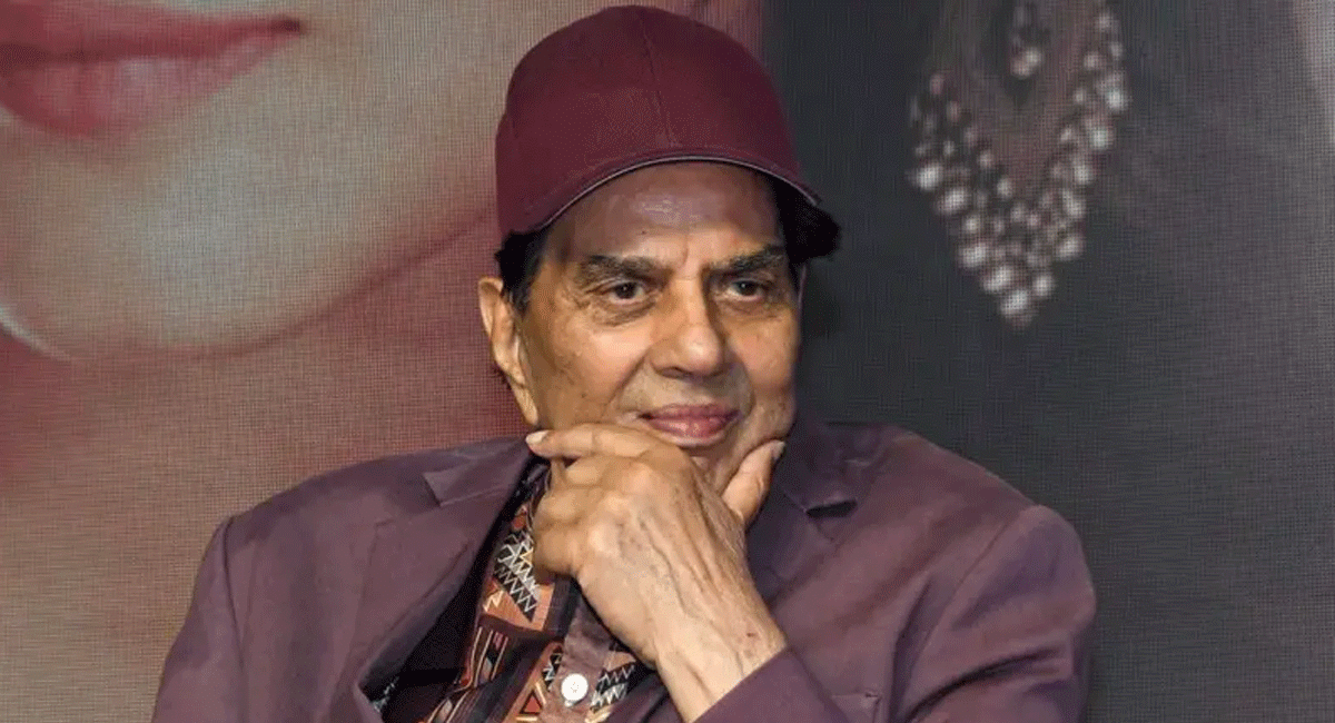 उपचारपछि बलिउड अभिनेता धर्मेन्द्र अस्पतालबाट डिस्चार्ज