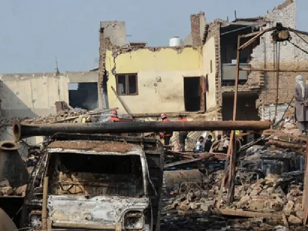 पाकिस्तानको फैसलाबादमा विस्फोट हुँदा कम्तीमा १५ जनाको मृत्यु