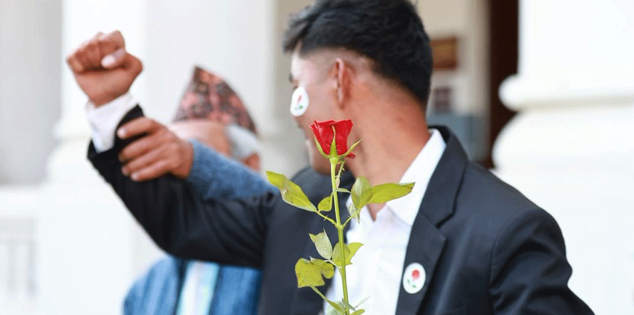 विप्लवले दर्ता गरे नेकपा माओवादी, चुनाव चिह्न गुलाफको फूल