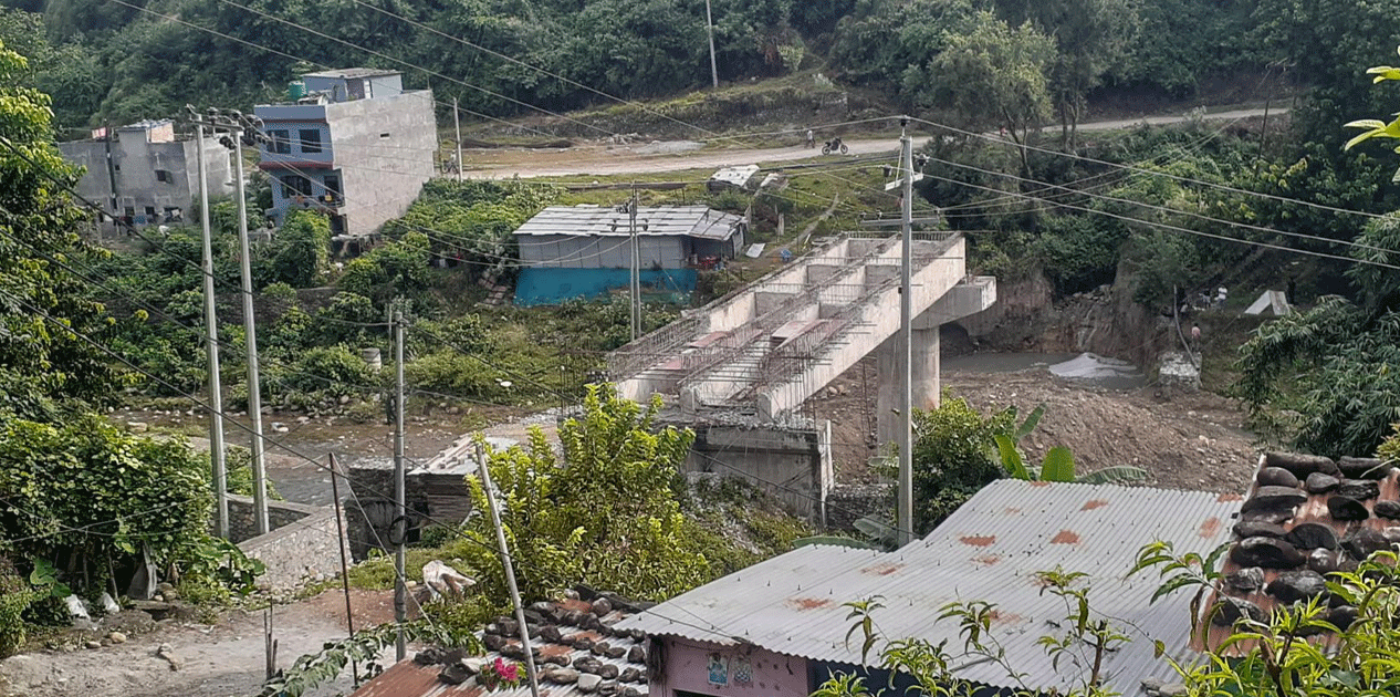 दक्षिणपश्चिमी जापानमा भीषण आगलागी : १७० घर नष्ट, सयौँ विस्थापित