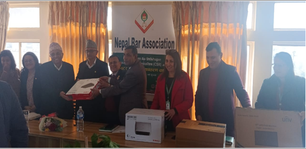 नेपाल वार एशोसिएसनलाई कृषि विकास बैंकको कम्प्युटर सामाग्री हस्तान्तरण