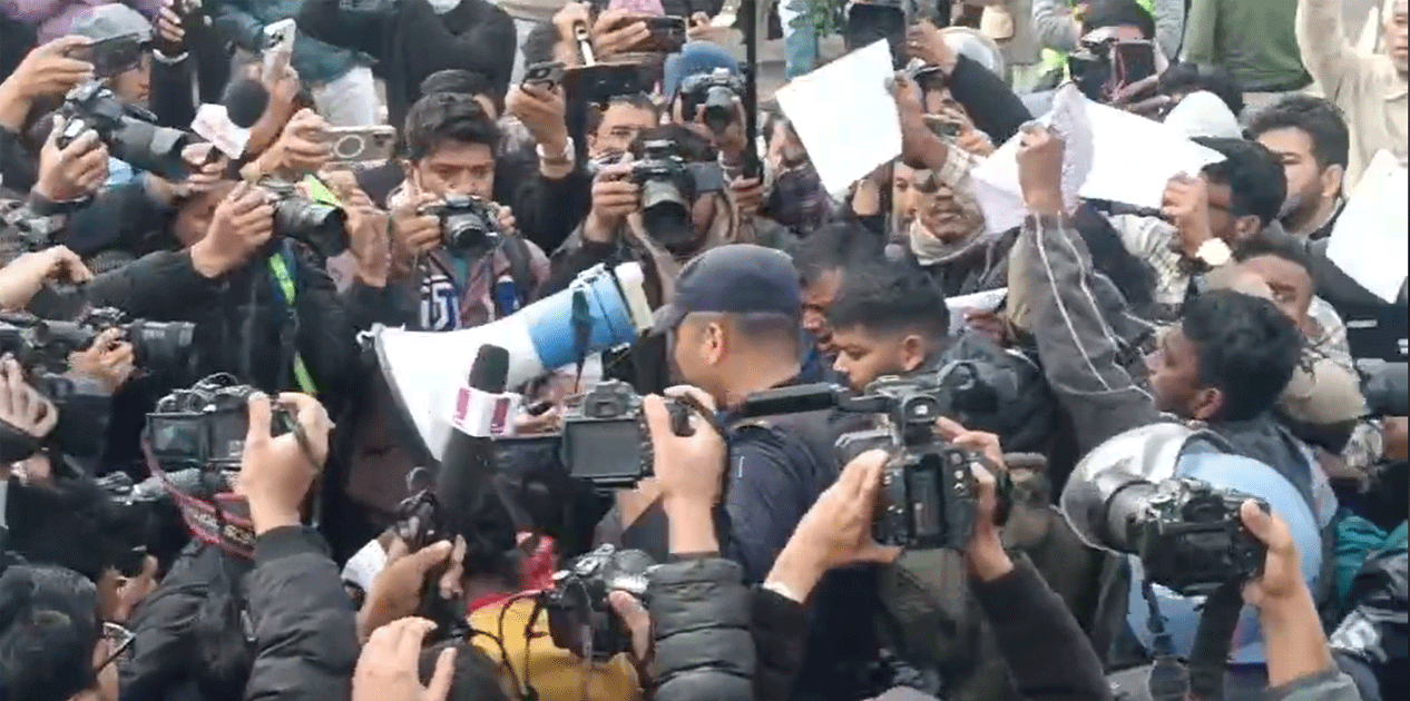 मिराजको समूहलाई प्रहरीले माइतीघरबाट हटायो