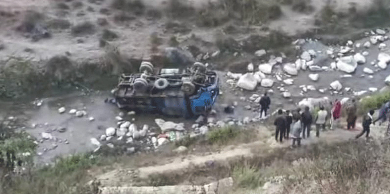 बैतडीमा मिनी ट्रक दुर्घटना, चालकको मृत्यु