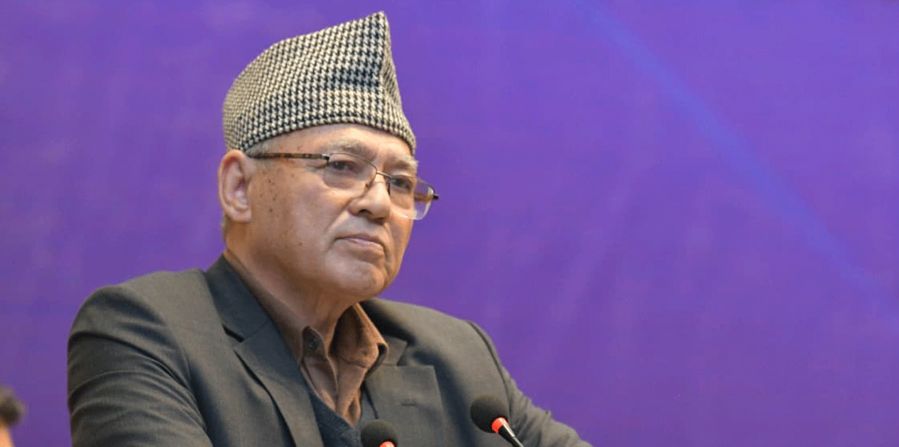 रामबहादुर थापा बादलले भने : ‘चुनावमा काँग्रेस-एमालेले बराबरी सिट बाँडेर सहकार्य गर्न सक्छन्’