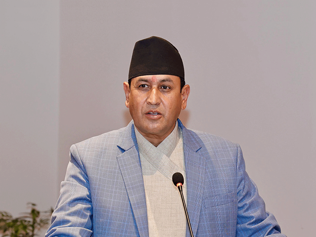 रामहरि खतिवडाले भने : ‘कारवाहीको प्रस्ताव आएपछि चन्द्र भण्डारी र म बैठकबाट बाहिरियौँ’