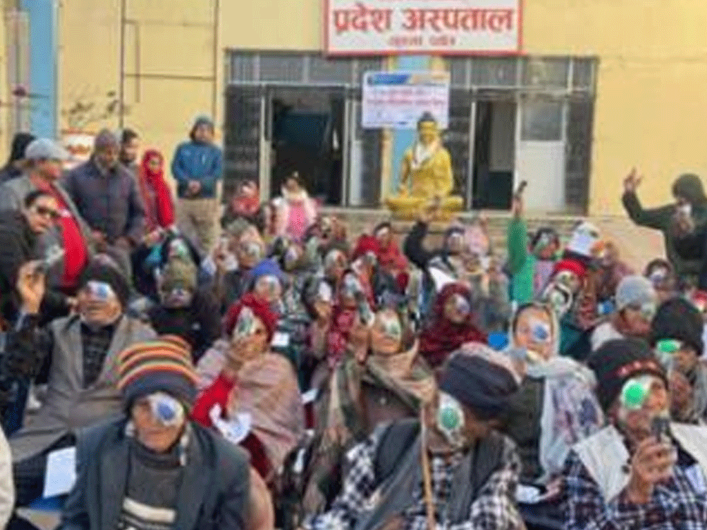 पर्वतमा ७३ जना ज्येष्ठ नागरिकले पाए नि:शुल्क आँखाको ज्योति