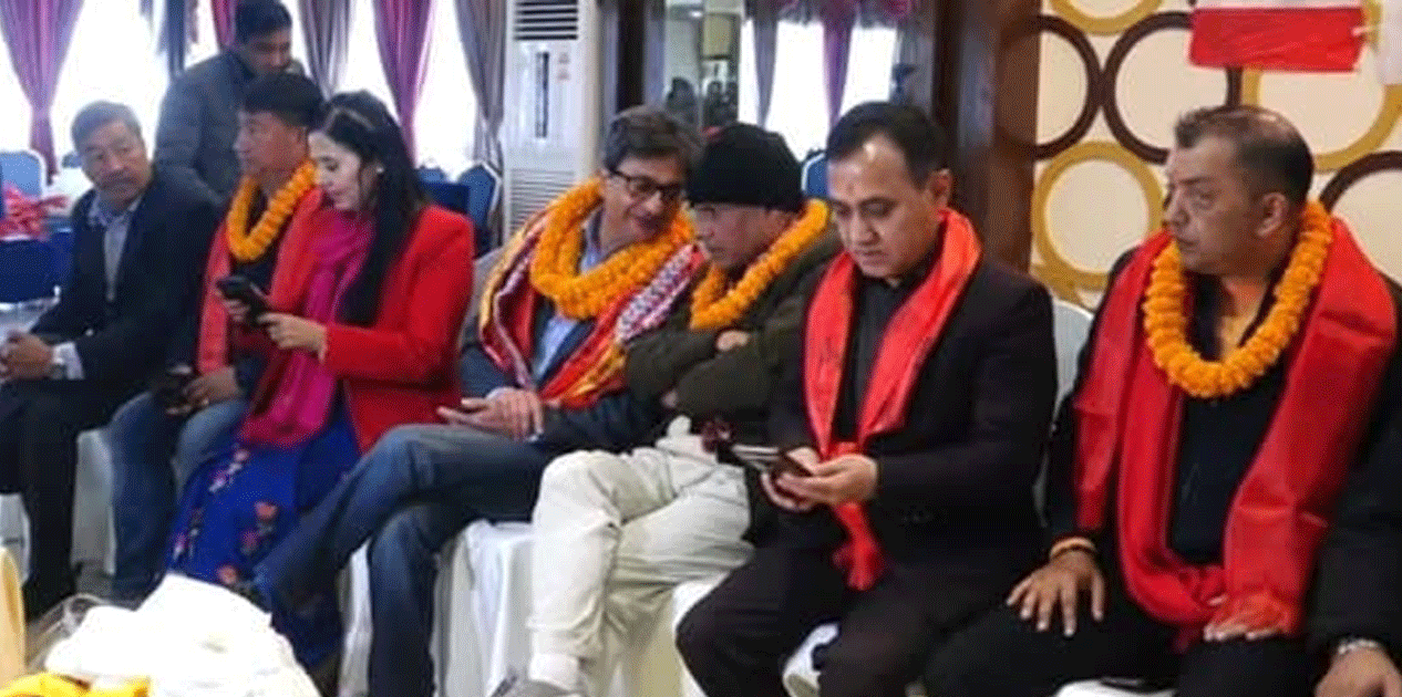 सुरु भयो गगन थापा नेतृत्वको काँग्रेस केन्द्रीय समितिको पहिलो बैठक