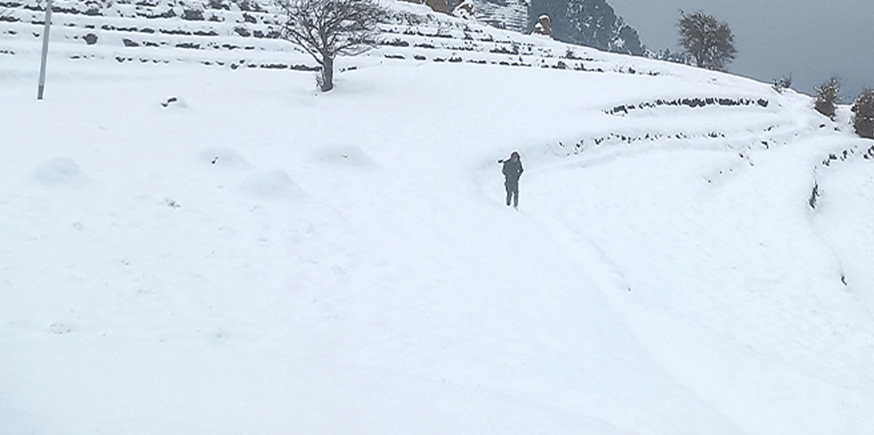मुक्तिनाथ र उपल्लो मुस्ताङमा हिमपात, यात्रा नगर्न प्रहरीको अनुरोध