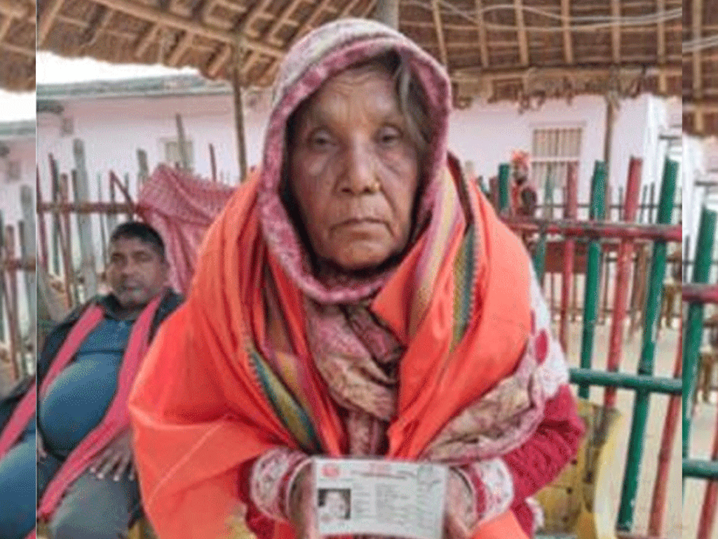 ७८ वर्षका उमेरमा नागरिकता पाएपछि कपलेश्वरीले भनिन,‘अब ढुक्कले मर्छु’