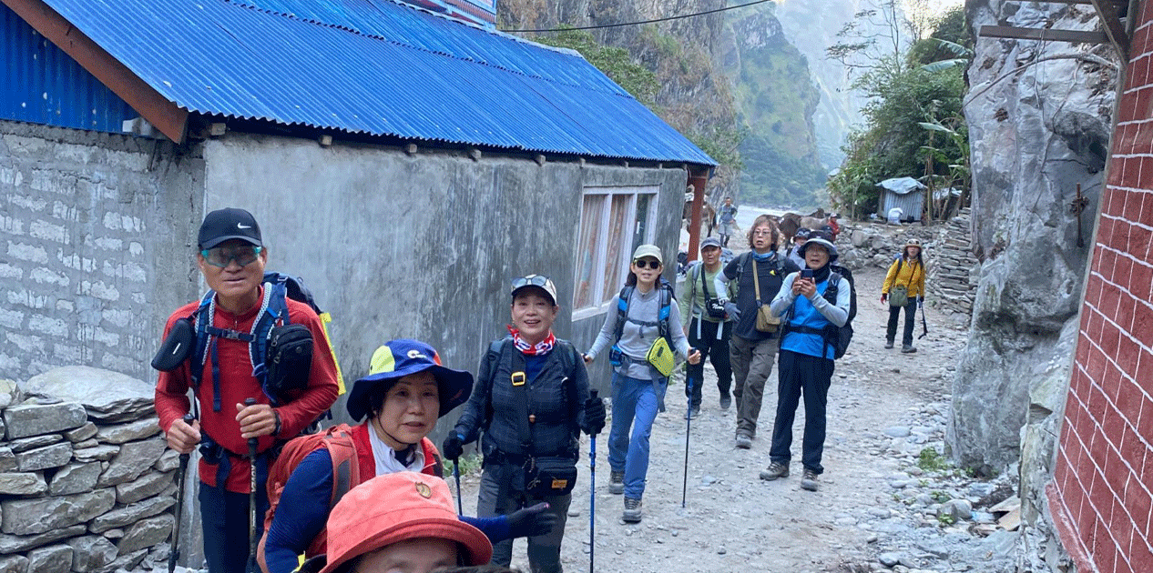 एक वर्षमा १५ हजार विदेशी पर्यटकले गरे मनास्लु भ्रमण