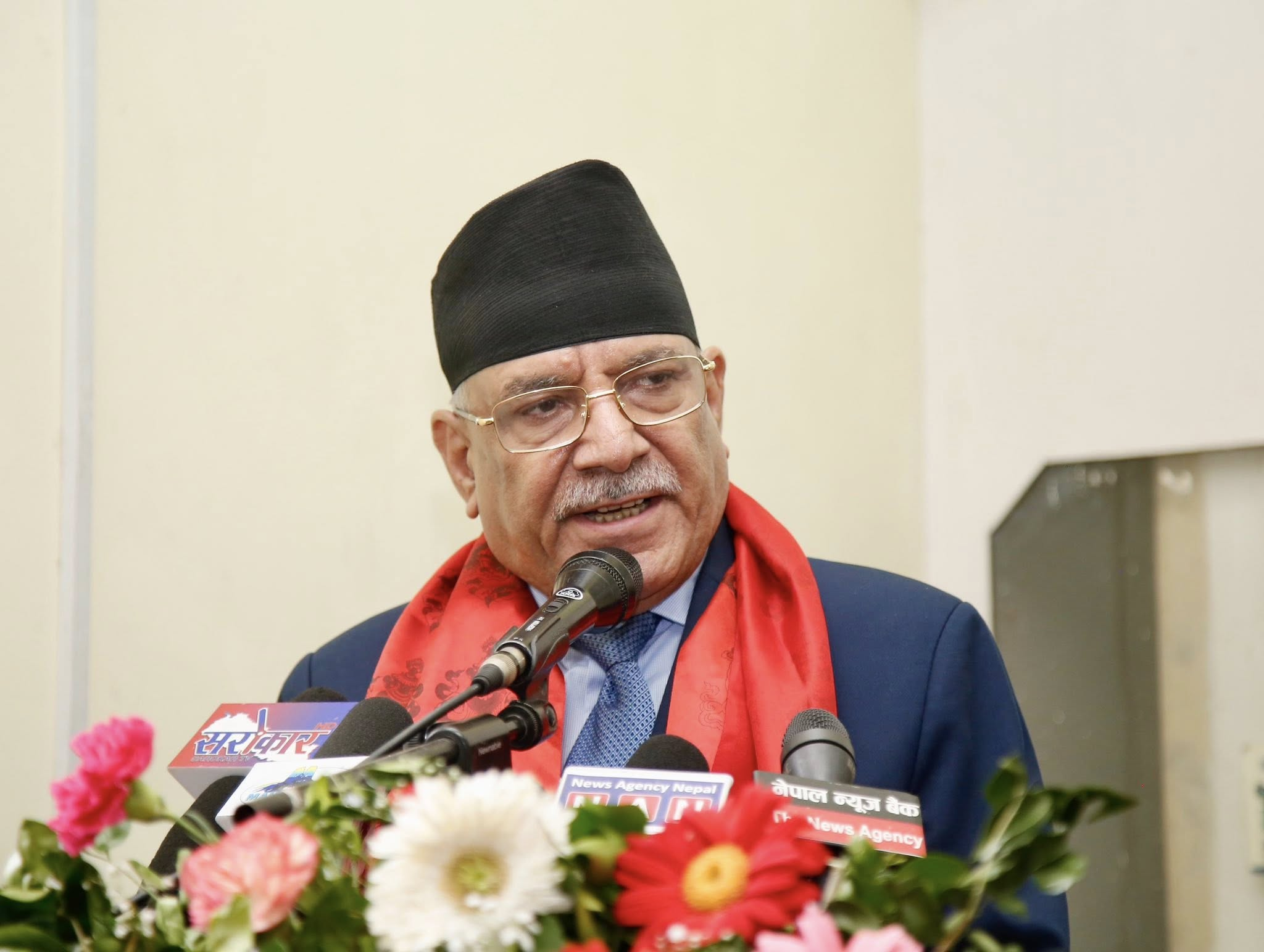 रुकुम पूर्वबाट चुनाव लड्ने प्रचण्डको घोषणा