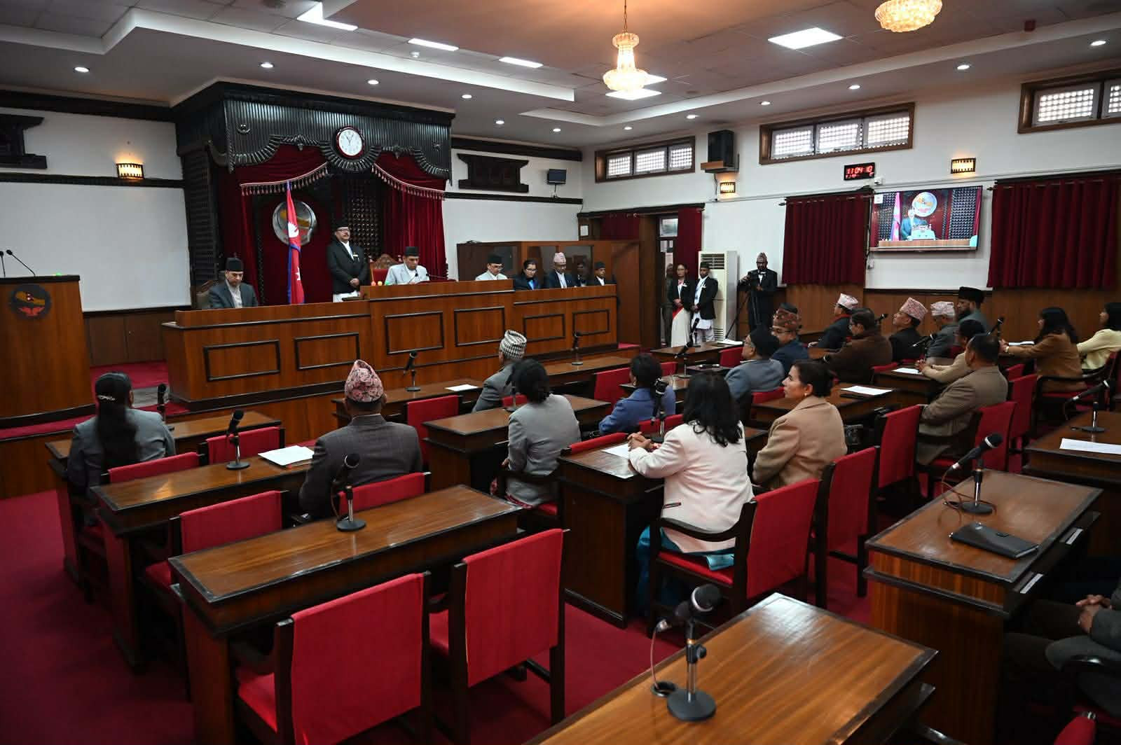 सिंहदरबारमा बस्यो राष्ट्रियसभा बैठक