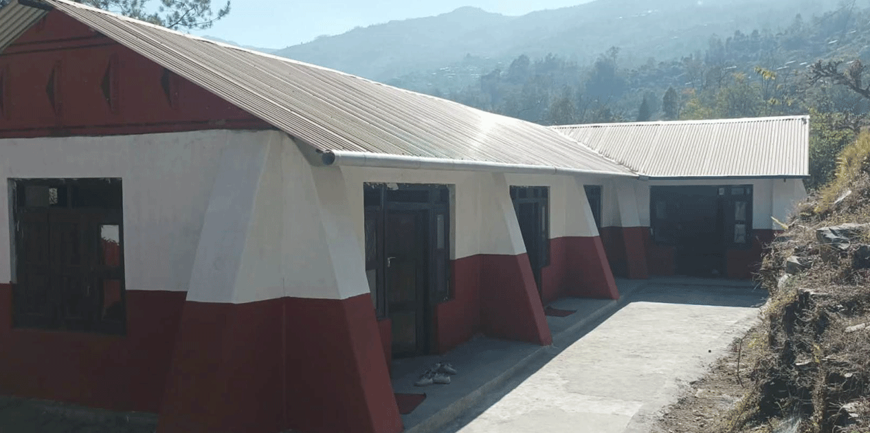 मुक्तिपथ आधारभूत विद्यालयको भवन निर्माण