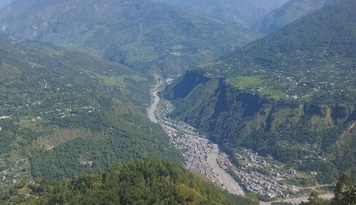 सुनसान बस्तीमा चहलपहल, म्याग्दीमा बढ्यो चुनावी सरगर्मी